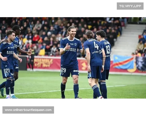 VAR争议再起？巴黎1-3雷恩比赛中关键判罚引发讨论